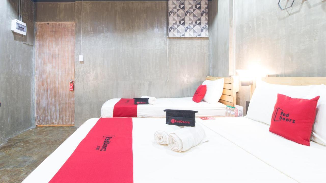 Reddoorz Plus @ Taft North Mandurriao Iloilo City Buitenkant foto