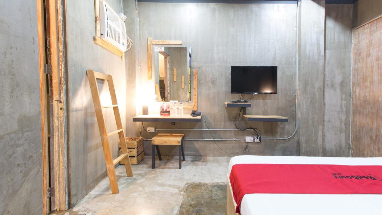 Reddoorz Plus @ Taft North Mandurriao Iloilo City Buitenkant foto