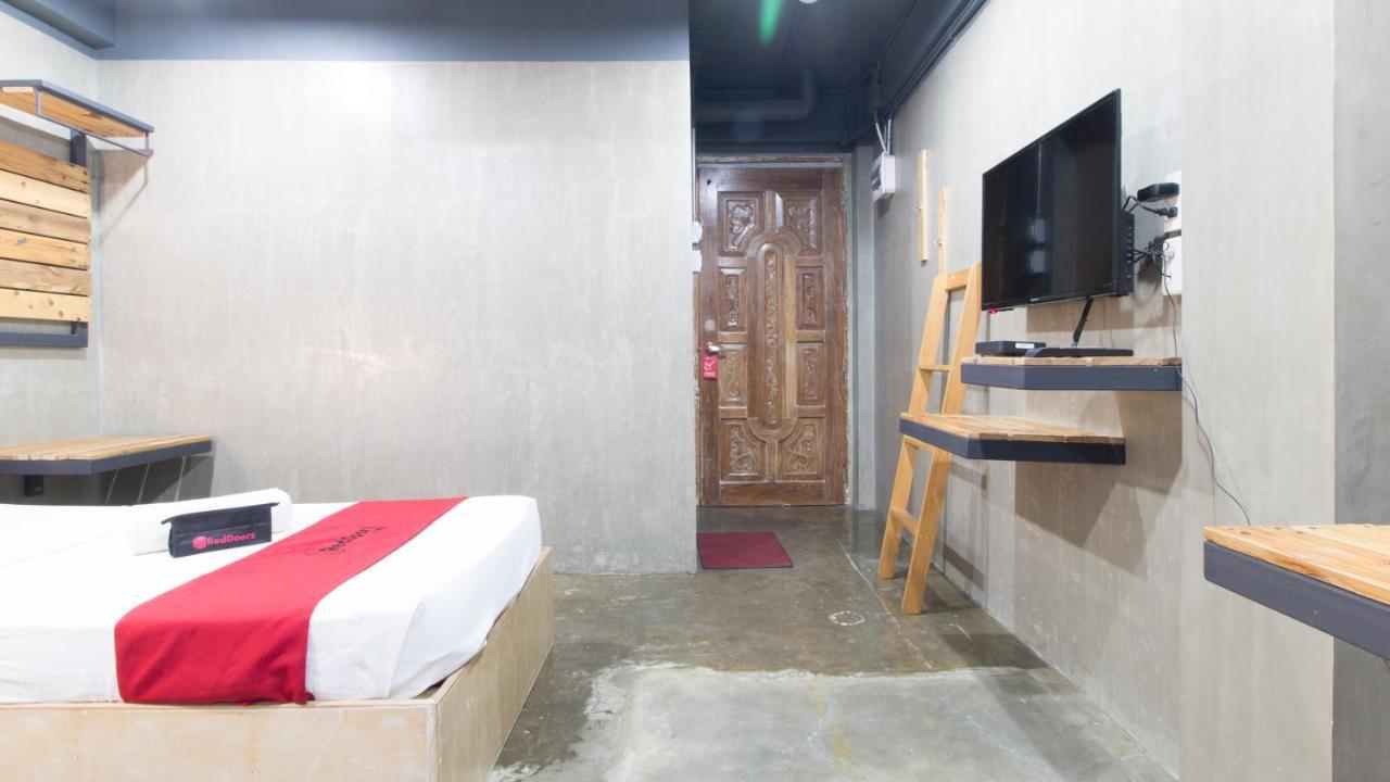 Reddoorz Plus @ Taft North Mandurriao Iloilo City Buitenkant foto
