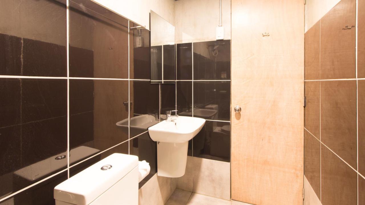 Reddoorz Plus @ Taft North Mandurriao Iloilo City Buitenkant foto