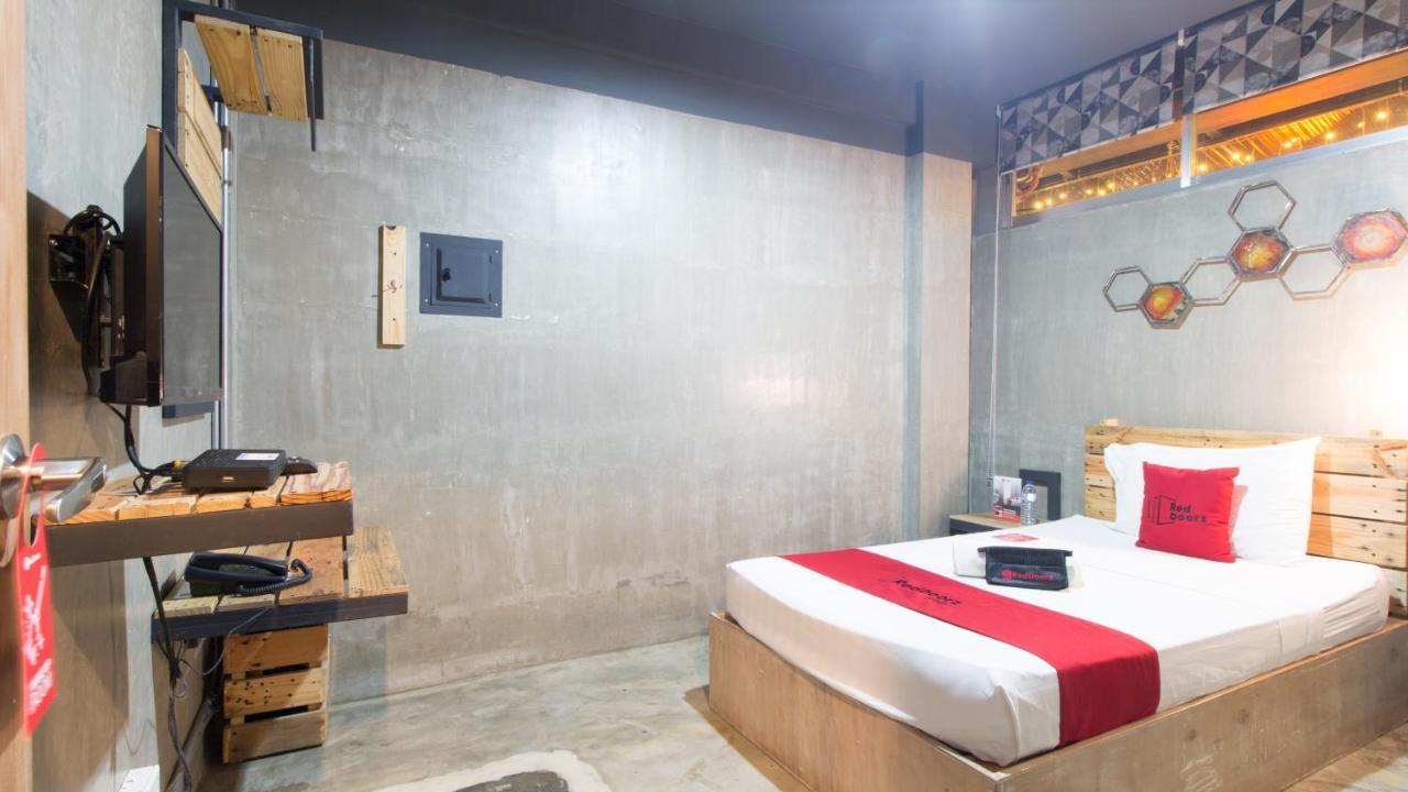 Reddoorz Plus @ Taft North Mandurriao Iloilo City Buitenkant foto