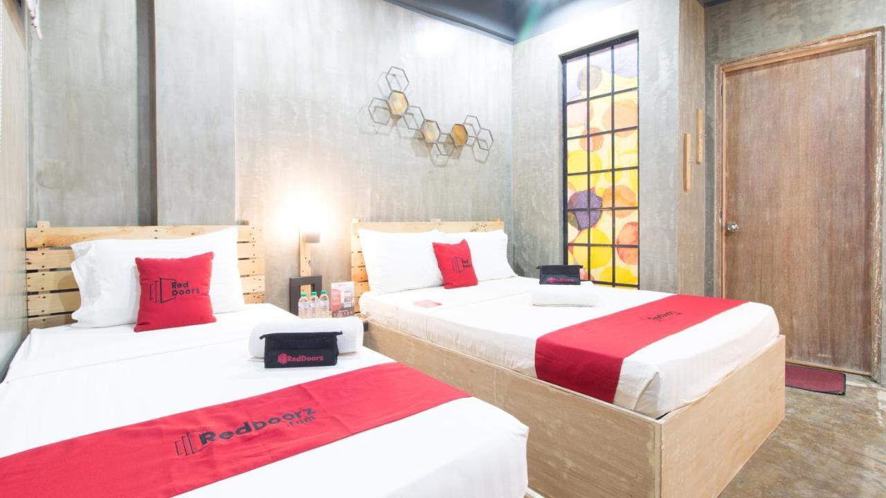 Reddoorz Plus @ Taft North Mandurriao Iloilo City Buitenkant foto